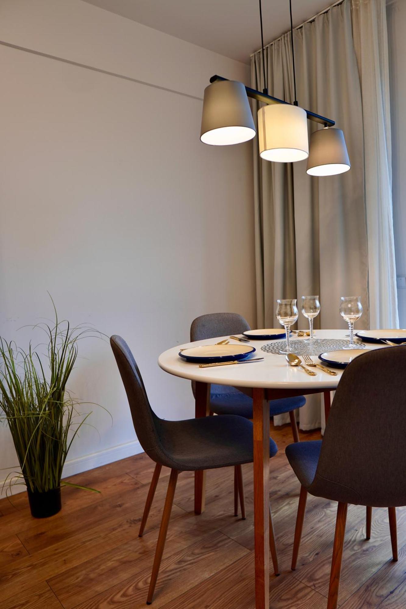 Coresi, 2 Camere, Sleeps 6 Large Private Garden Apartment Pets Welcome Brasov Exterior photo